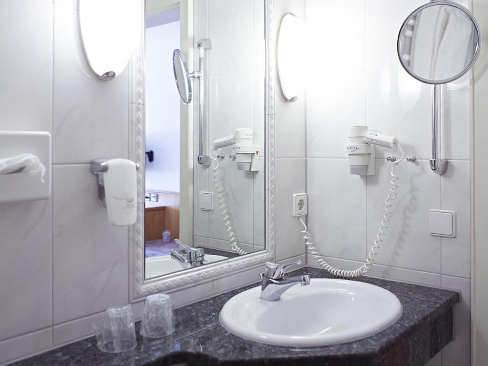 Landhotel Graf Obereggenen Oda fotoğraf